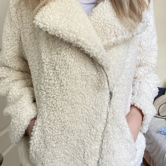 White Teddy Coat with Zipper - Picture 1 of 4
